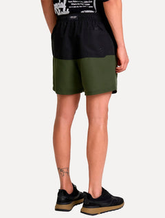 Short John John Masculino Regular Fit Bicolor Preto/Verde Escuro