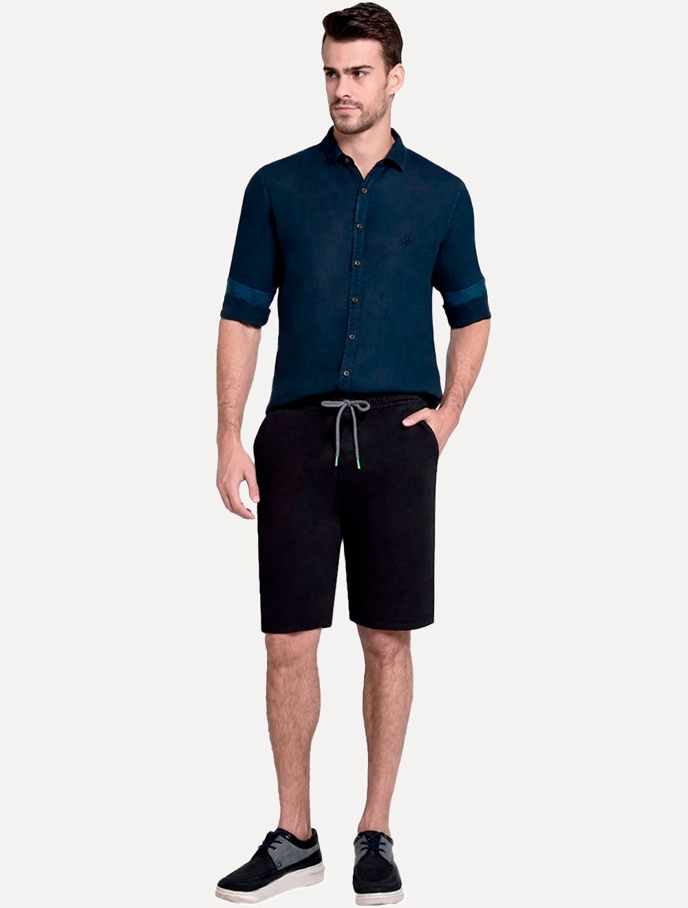 Bermuda Dudalina Masculina Sarja Molet Comfort Preta