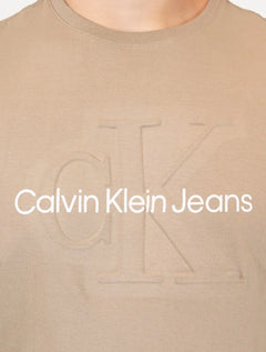 Camiseta Calvin Klein Jeans Masculina Embossed Logo Caqui Médio