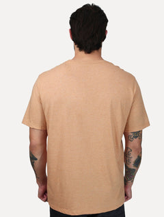Camiseta Individual Comfort Linho Listrada Silk Logo Laranja Claro