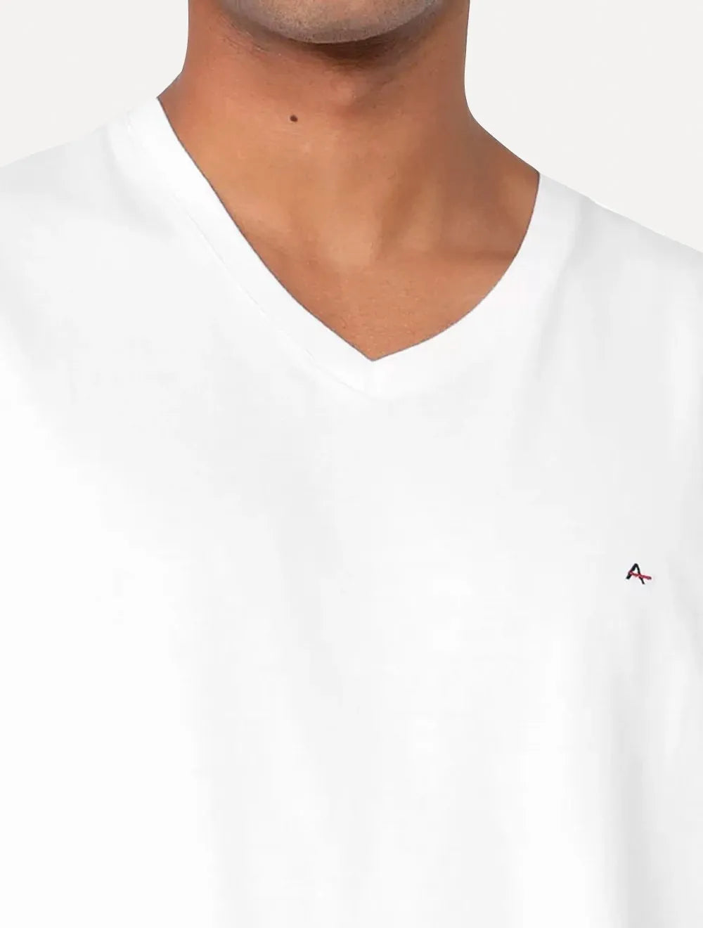 Camiseta Aramis Masculina Basic V-Neck Branca