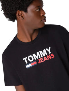 Camiseta Tommy Jeans Masculina Corp Logo Preta