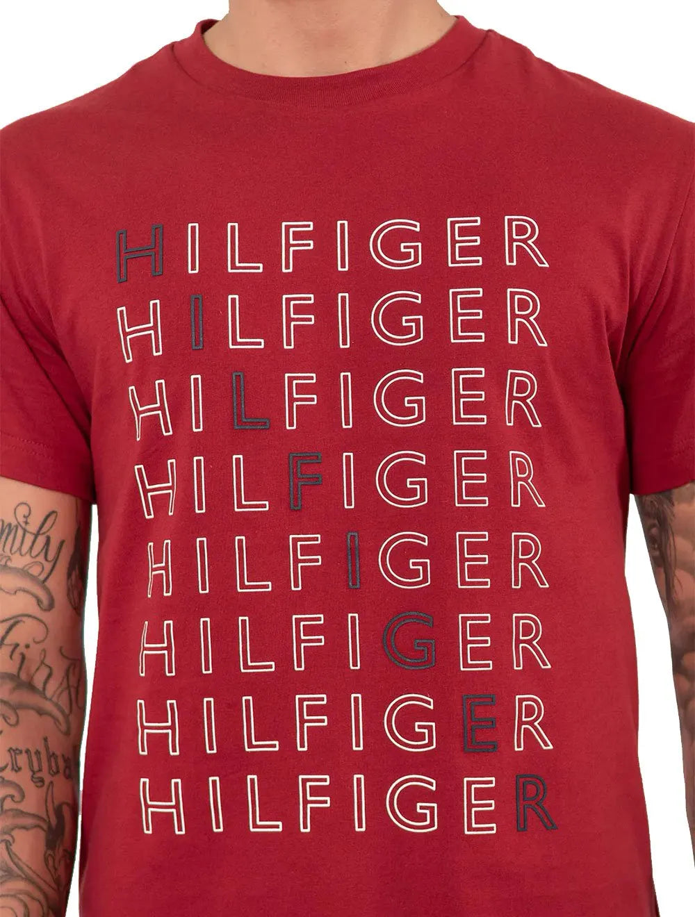 Camiseta Tommy Hilfiger Masculina Logo Repeat Tee Vermelha