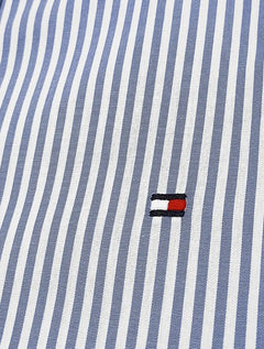 Camisa Tommy Hilfiger Masculina Regular Striped Poplin Azul Médio
