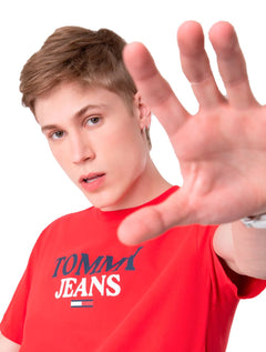 Camiseta Tommy Jeans Masculina Center Entry Graphic Vermelha