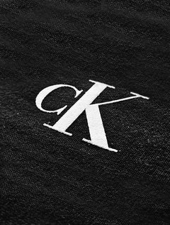 Moletom Calvin Klein Jeans Masculino Crewneck CK Logo Outdoor Preto