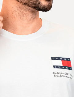 Camiseta Tommy Jeans Masculina Regular Essential Flag Text Branca