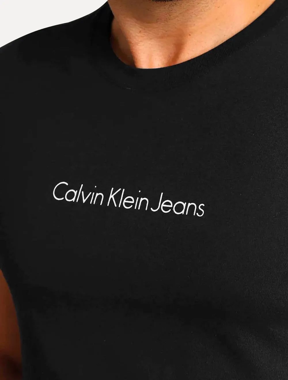 Camiseta Calvin Klein Jeans Masculina Institutional New Logo Preta