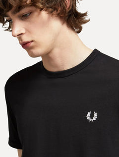 Camiseta Fred Perry Masculina Regular Ringer Logo Preta