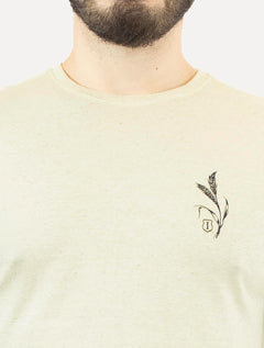 Camiseta Individual Slim Malha Linho Estampa Cáqui Claro Mescla