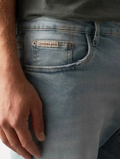 Bermuda Calvin Klein Jeans Masculina Carnaby 9' 5 Pockets Azul Claro