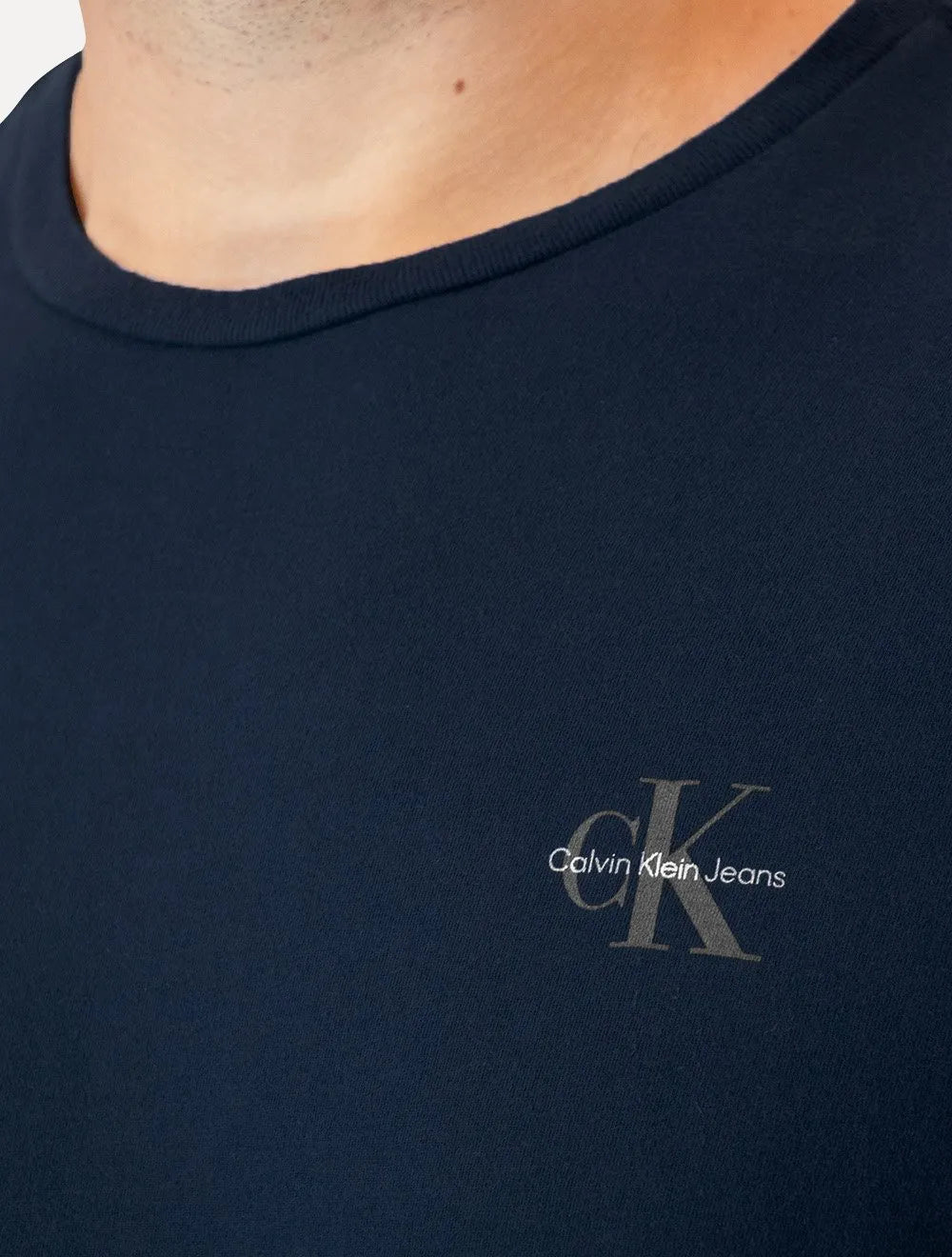 Camiseta Calvin Klein Jeans Masculina New Mono Logo Re Issue Azul Marinho