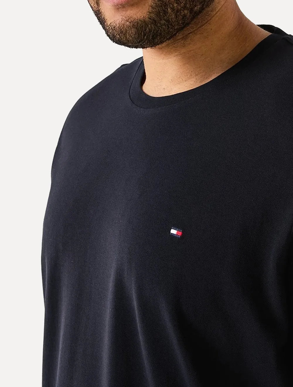 Camiseta Tommy Hilfiger Masculina Plus Size Piquet Global Stripe Cuff Marinho