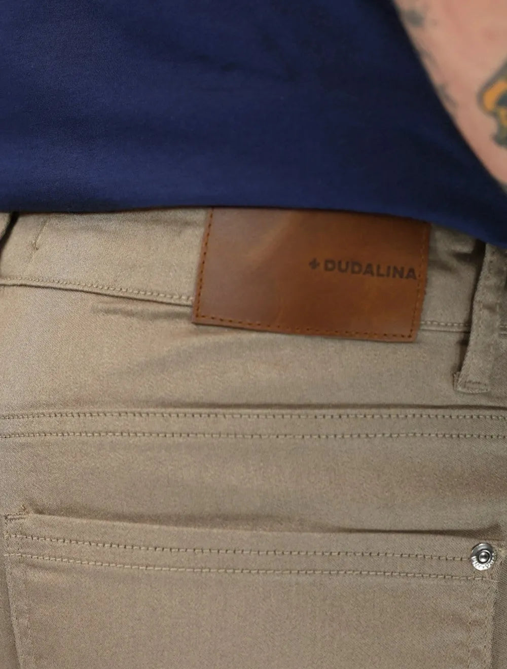 Calça Dudalina Jeans Masculina Slim Acetinada Cáqui