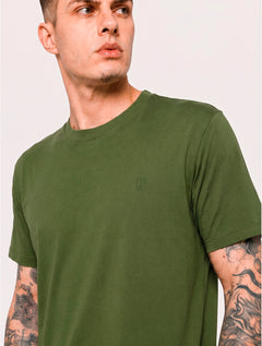 Camiseta Individual Masculina Comfort Pima Soft Touch Logo Verde Musgo