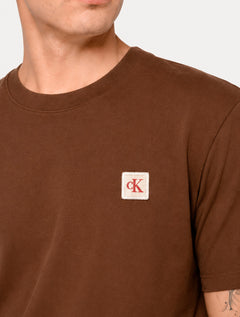 Camiseta Calvin Klein Jeans Masculina Cotton CK Logo Quadrado Marrom