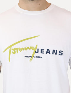 Camiseta Tommy Jeans Signature NY Center Branca