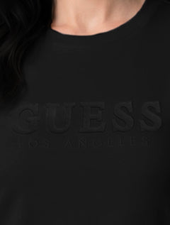 Camiseta Guess Feminina Bold Cursive Embossed Logo Preta