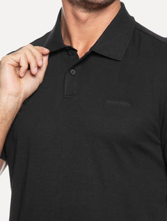 Polo Calvin Klein Masculina Regular Básica Interlock Liquid Touch Preta