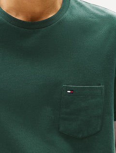 Camiseta Tommy Hilfiger Masculina Regular Pocket Verde Escuro