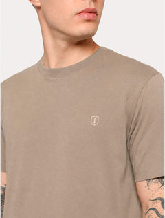 Camiseta Individual Masculina Slim Pima Soft Touch Logo Cáqui Médio