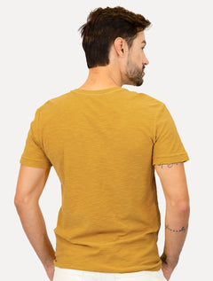 Camiseta Osklen Masculina Slim Rough UKI Calçadão Amarela