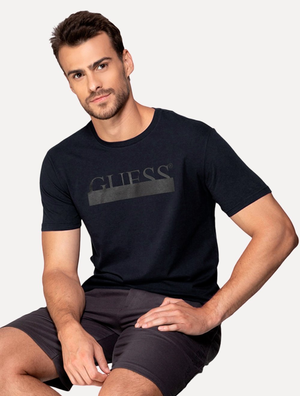 Camiseta Guess Masculina Rubber Logo Sash Azul Marinho