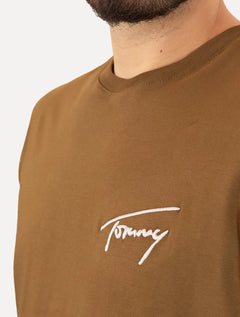 Camiseta Tommy Jeans Masculina Embroidered Signature Marrom