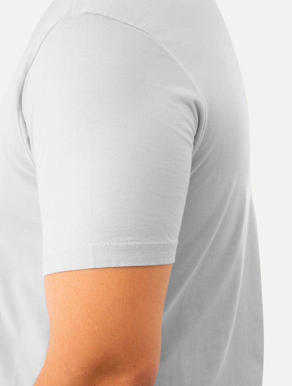 Camiseta Guess Masculina Small Silk Logo Cinza Claro