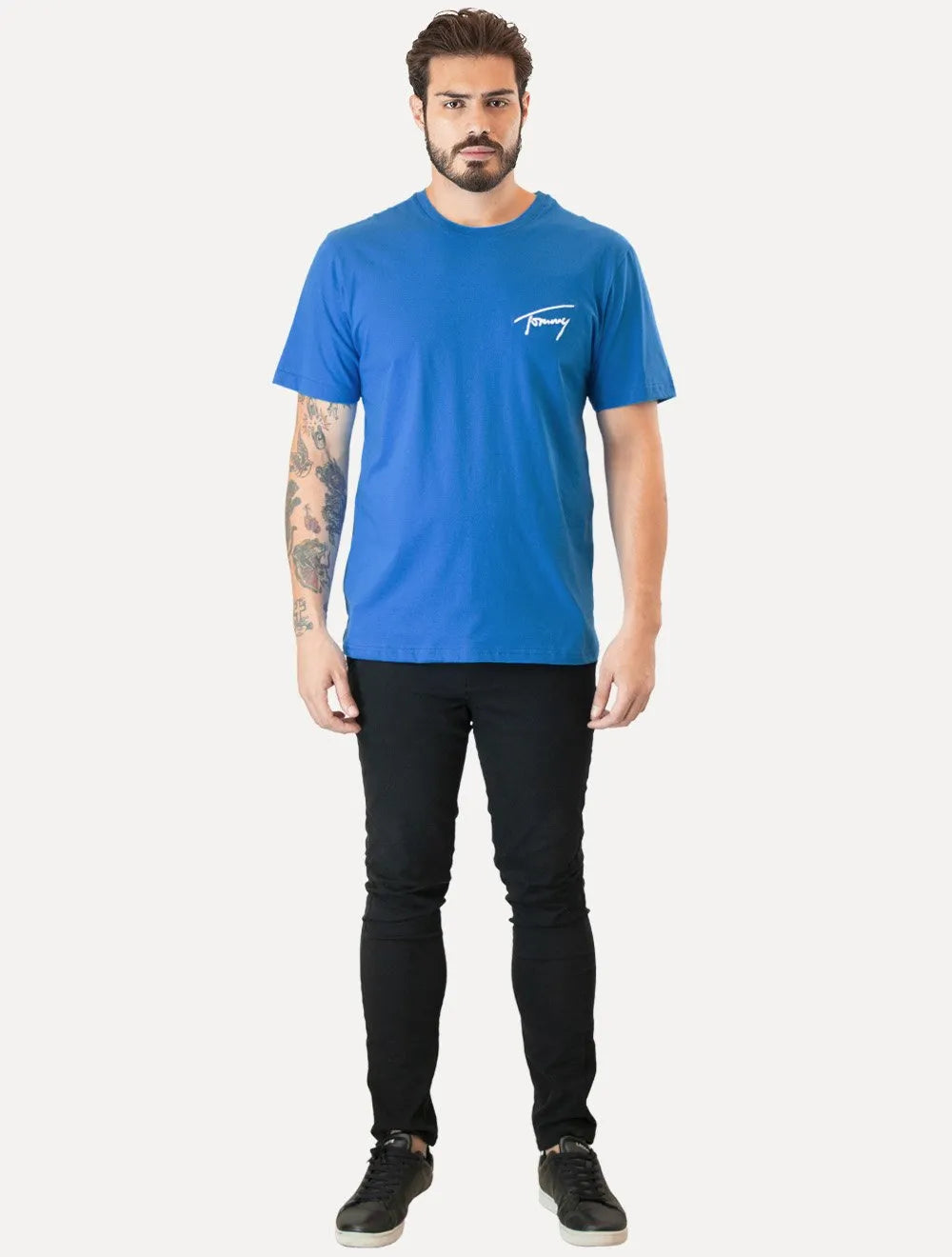 Camiseta Tommy Jeans Masculina Embroidered Signature Azul