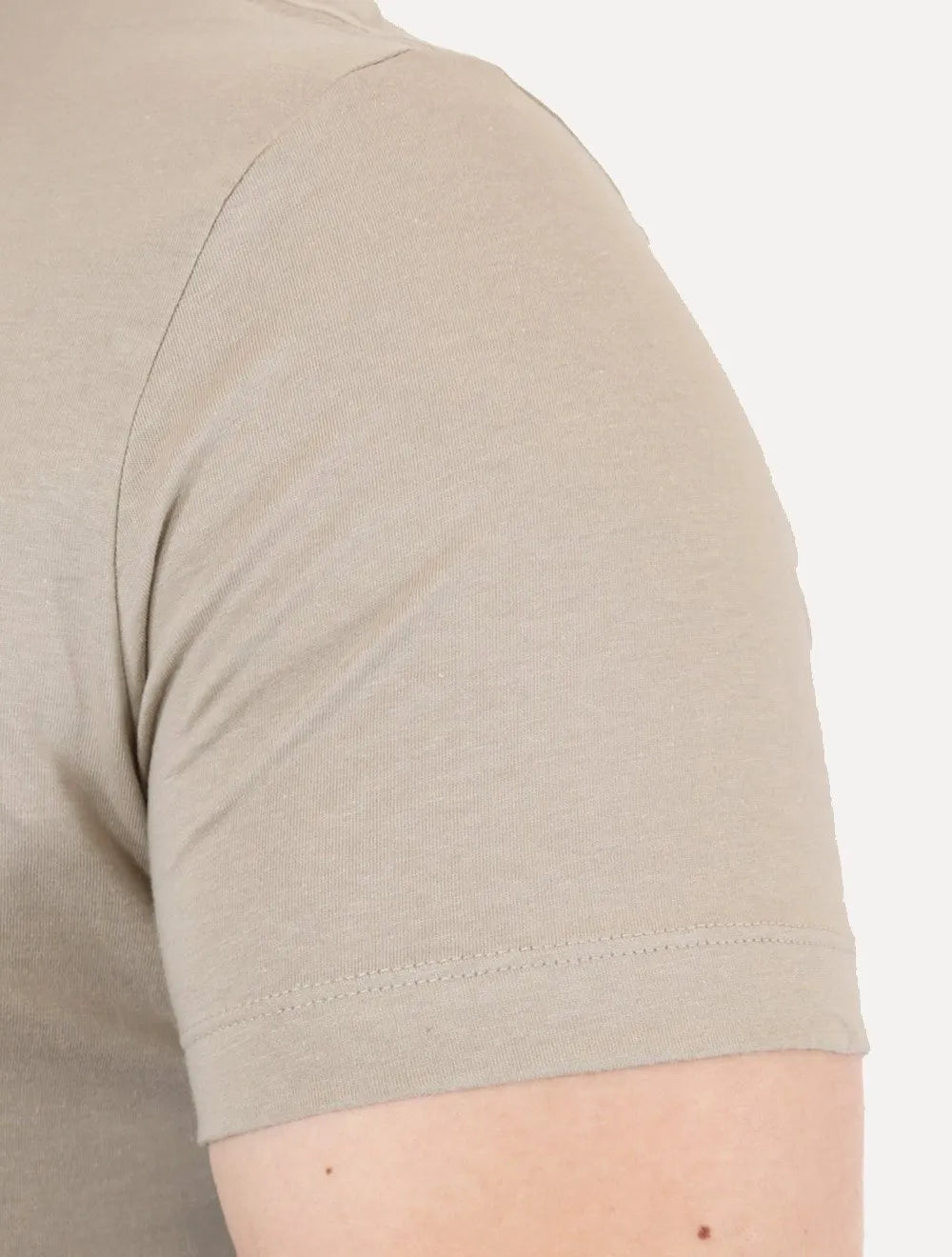 Camiseta Calvin Klein Jeans Masculina Egyptian Cotton CK Rubber Badge Cáqui Médio