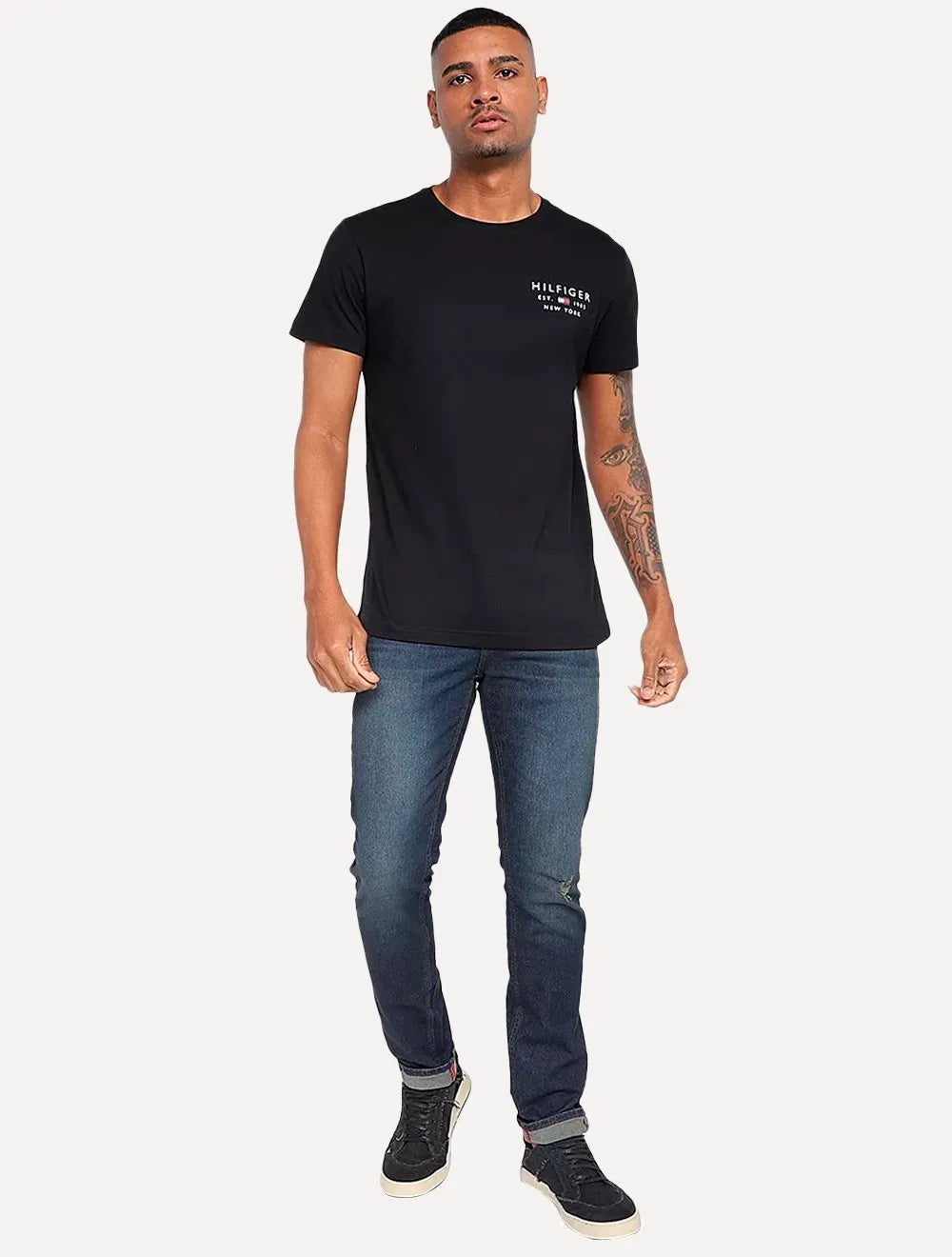 Camiseta Tommy Hilfiger Masculina Brand Love Small Logo Preta