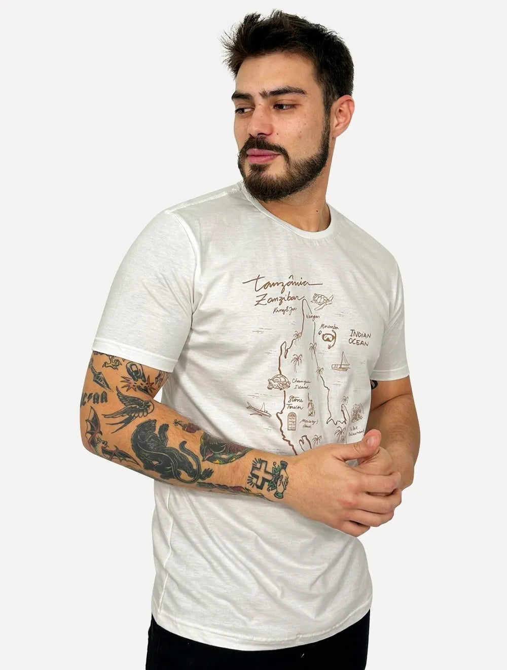 Camiseta King & Joe Masculina Slim Mapa Zanzibar Off-White