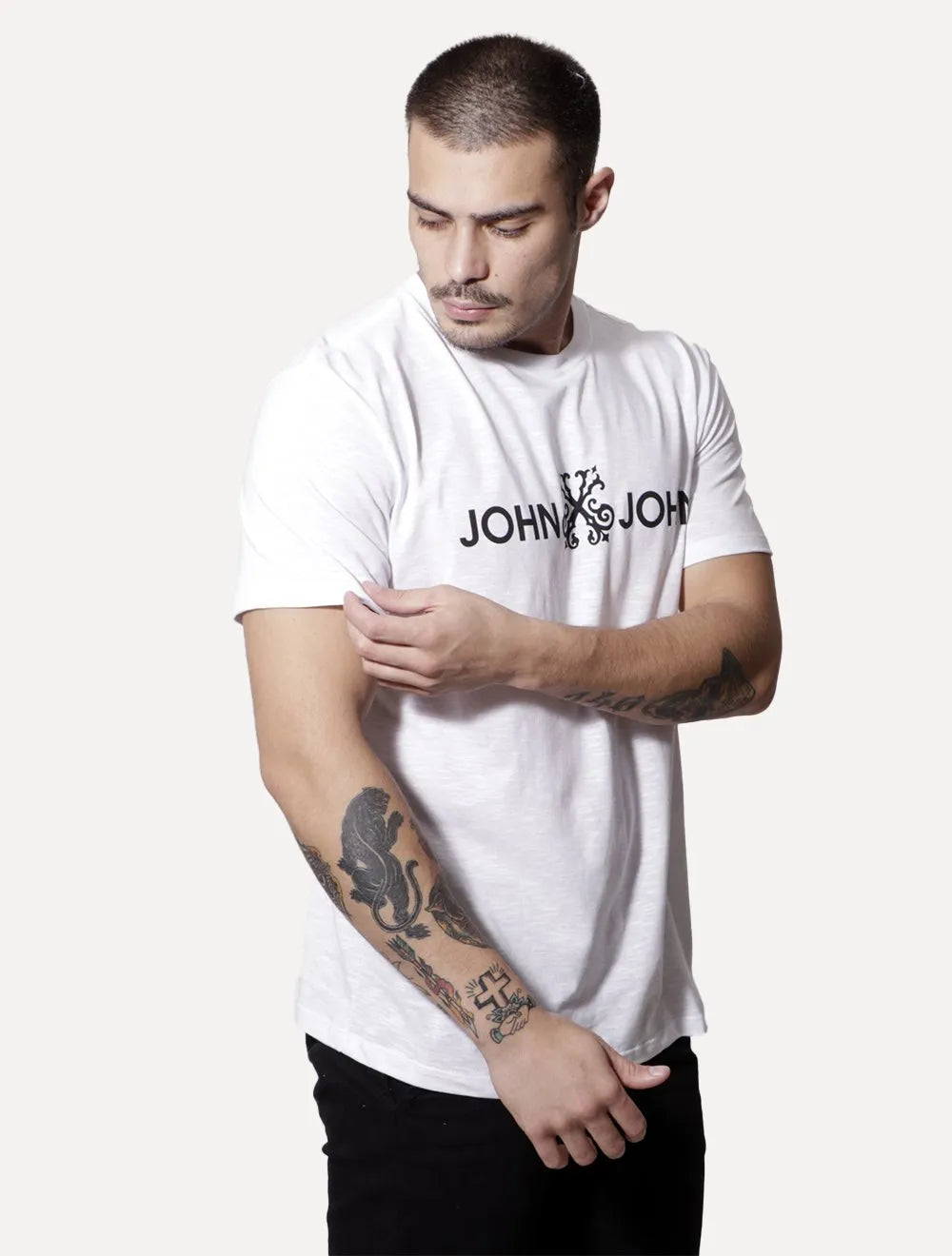 Camiseta John John Masculina JJ Logo Branca