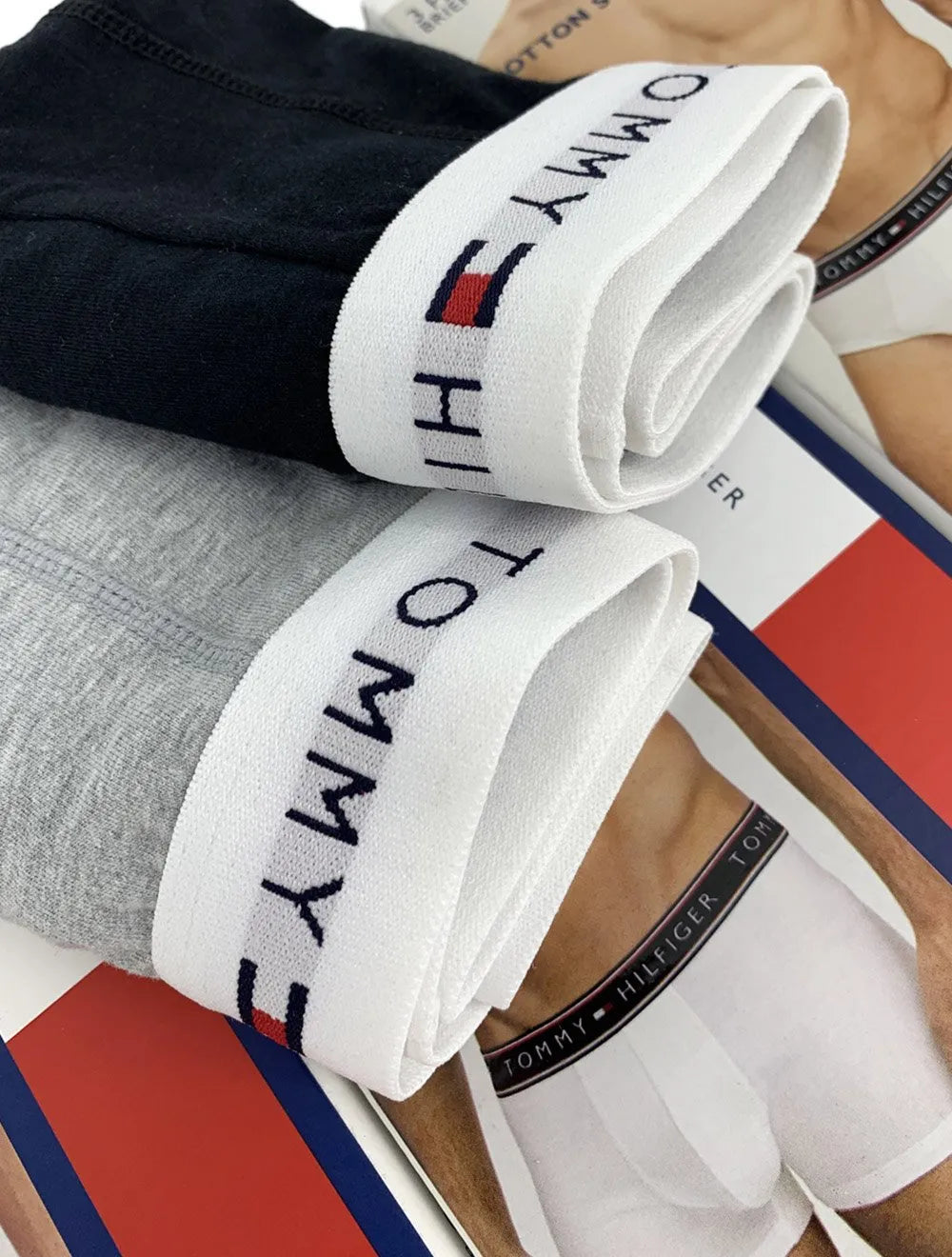 Cueca Tommy Hilfiger Cotton Stretch Boxer Trunk Preta/Cinza Pack 2UN