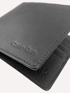 Carteira Calvin Klein Couro Horizontal Logo Floater Preta