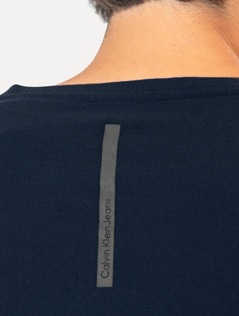 Camiseta Calvin Klein Jeans Masculina New Mono Logo Re Issue Azul Marinho
