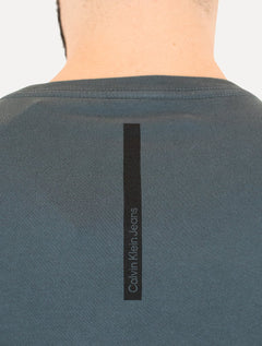 Camiseta Calvin Klein Jeans Masculina Light New Logo Chumbo
