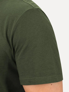 Camiseta Calvin Klein Jeans Masculina CK Bordado Peito Verde Militar