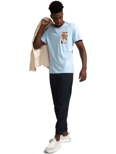 Camiseta Colcci Masculina Regular Tropical Club Azul Claro