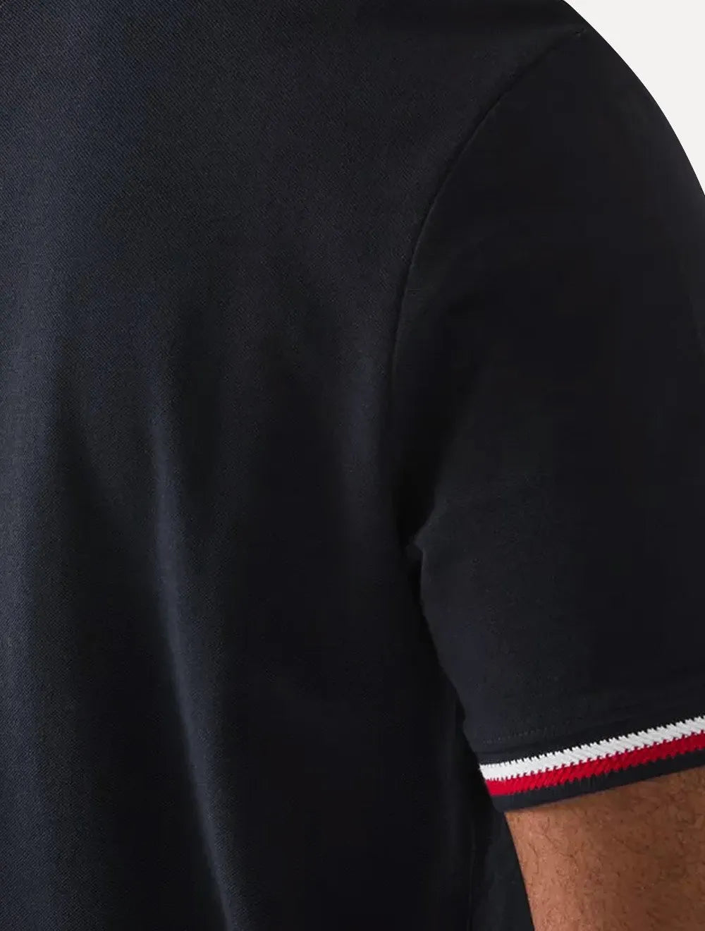 Camiseta Tommy Hilfiger Masculina Plus Size Piquet Global Stripe Cuff Marinho