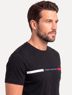 Camiseta Tommy Hilfiger Masculina Chest Insert Logo Preta