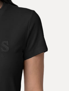Camiseta Guess Feminina Bold Cursive Embossed Logo Preta