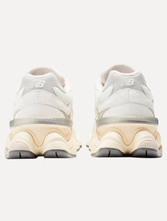 Tênis New Balance 9060 Branco/Prata