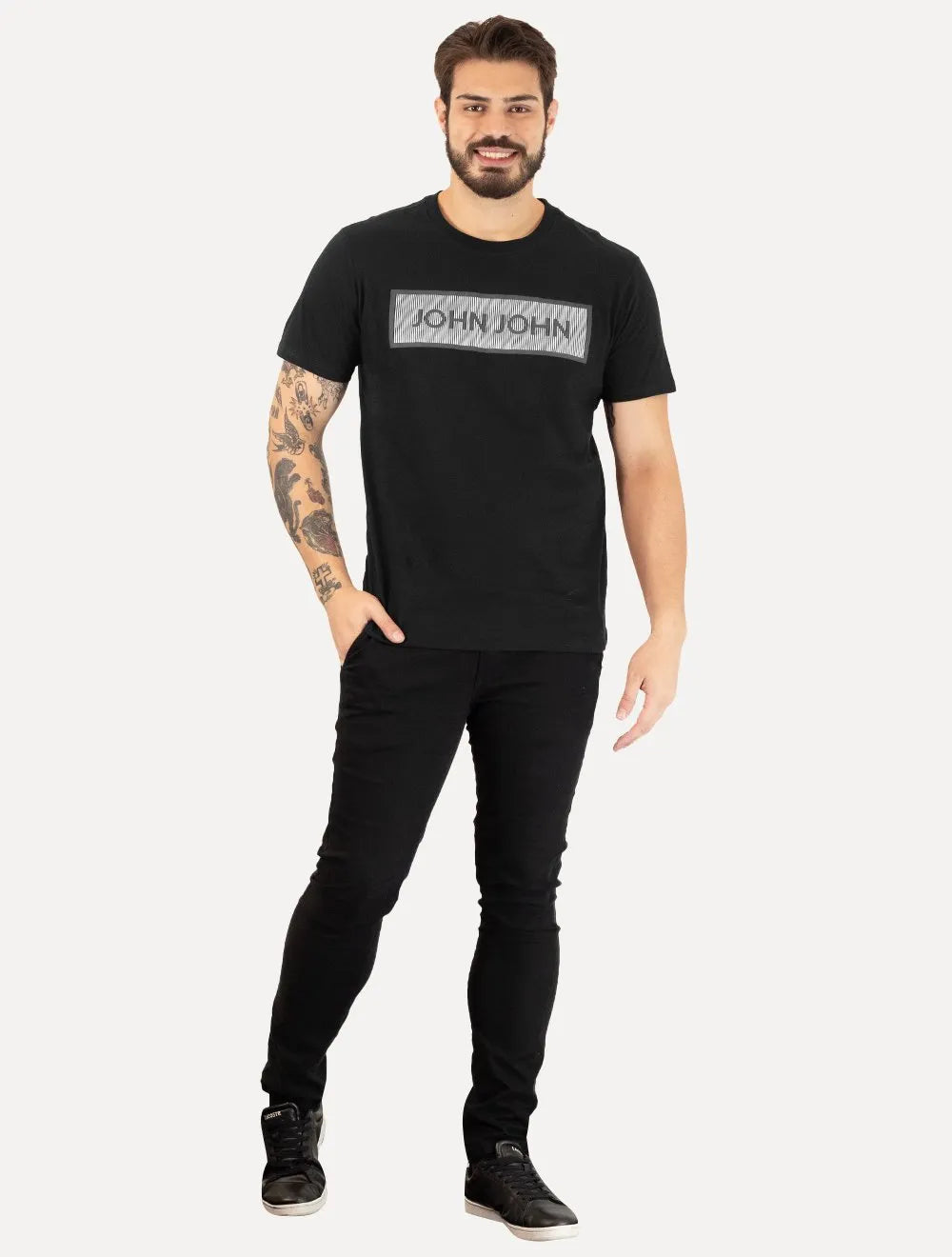 Camiseta John John Masculina Slim Outline Logo Preta