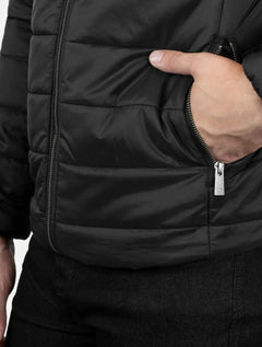 Jaqueta Colcci Masculina Matelasse Gola Alta Preta