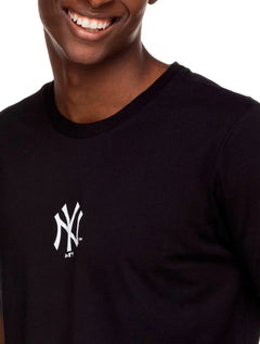Camiseta New Era Masculina New York Yankees Logo Frontal Preta