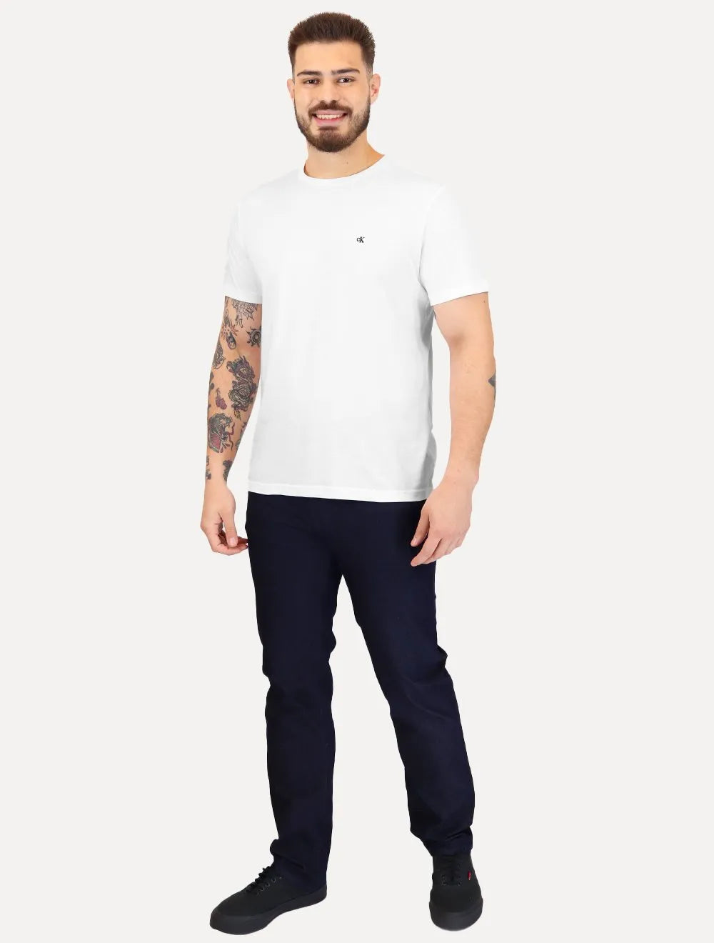 Camiseta Calvin Klein Jeans Masculina CK Bordado Peito Branca