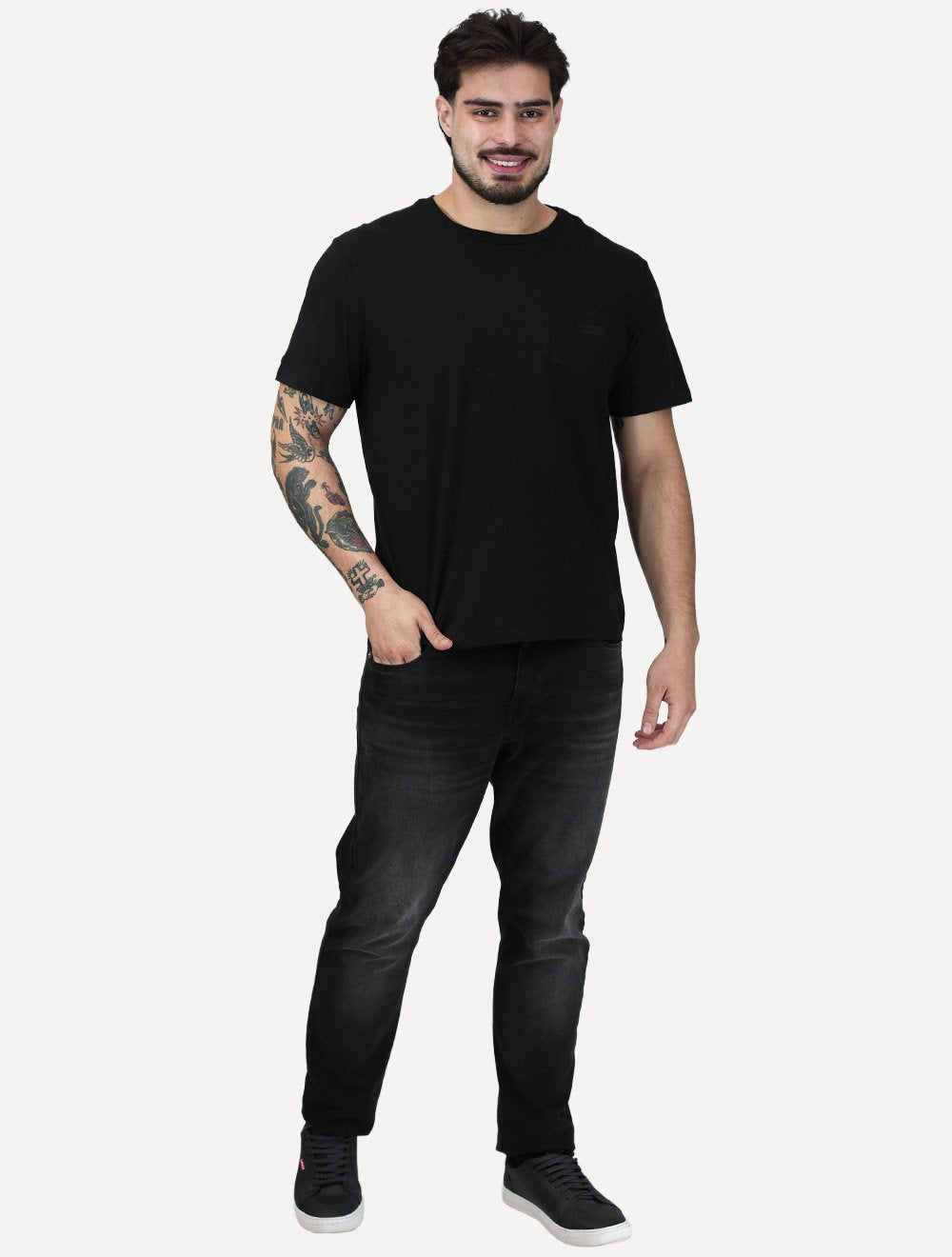 Camiseta Ellus Cotton Fine Easa Detail Pocket Classic Preta