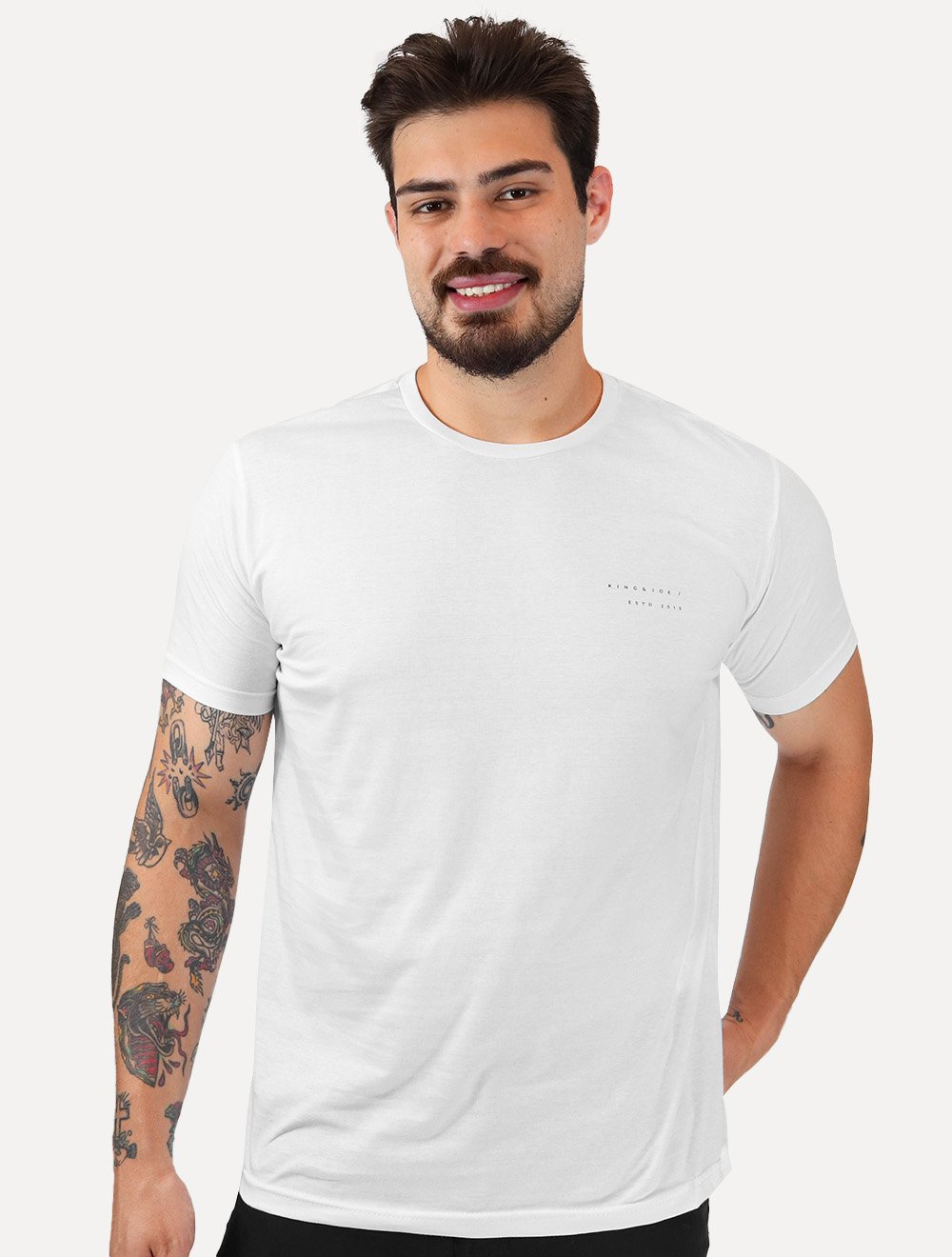 Camiseta King & Joe Masculina Pima Touch Logo Peito Branca